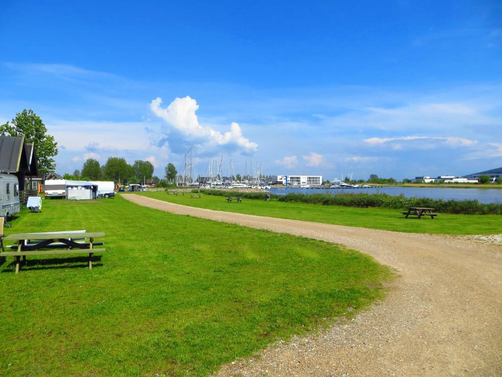 Tangloppen Camping & Cottages Ісгой Екстер'єр фото